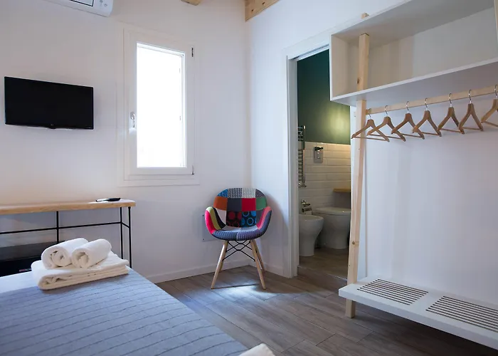 Alojamento de Acomodação e Pequeno-almoço Da Peppa Castellammare del Golfo