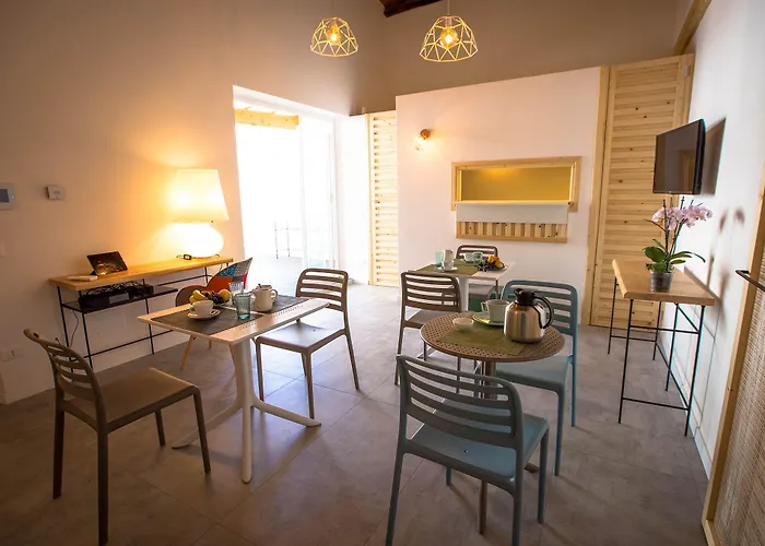 Alojamento de Acomodação e Pequeno-almoço Da Peppa Castellammare del Golfo