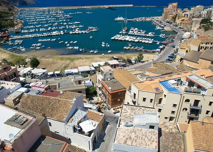 Alojamento de Acomodação e Pequeno-almoço Da Peppa Castellammare del Golfo